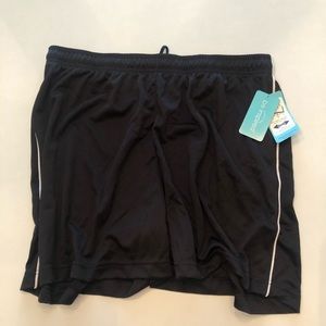 Be Inspired work out shorts; large